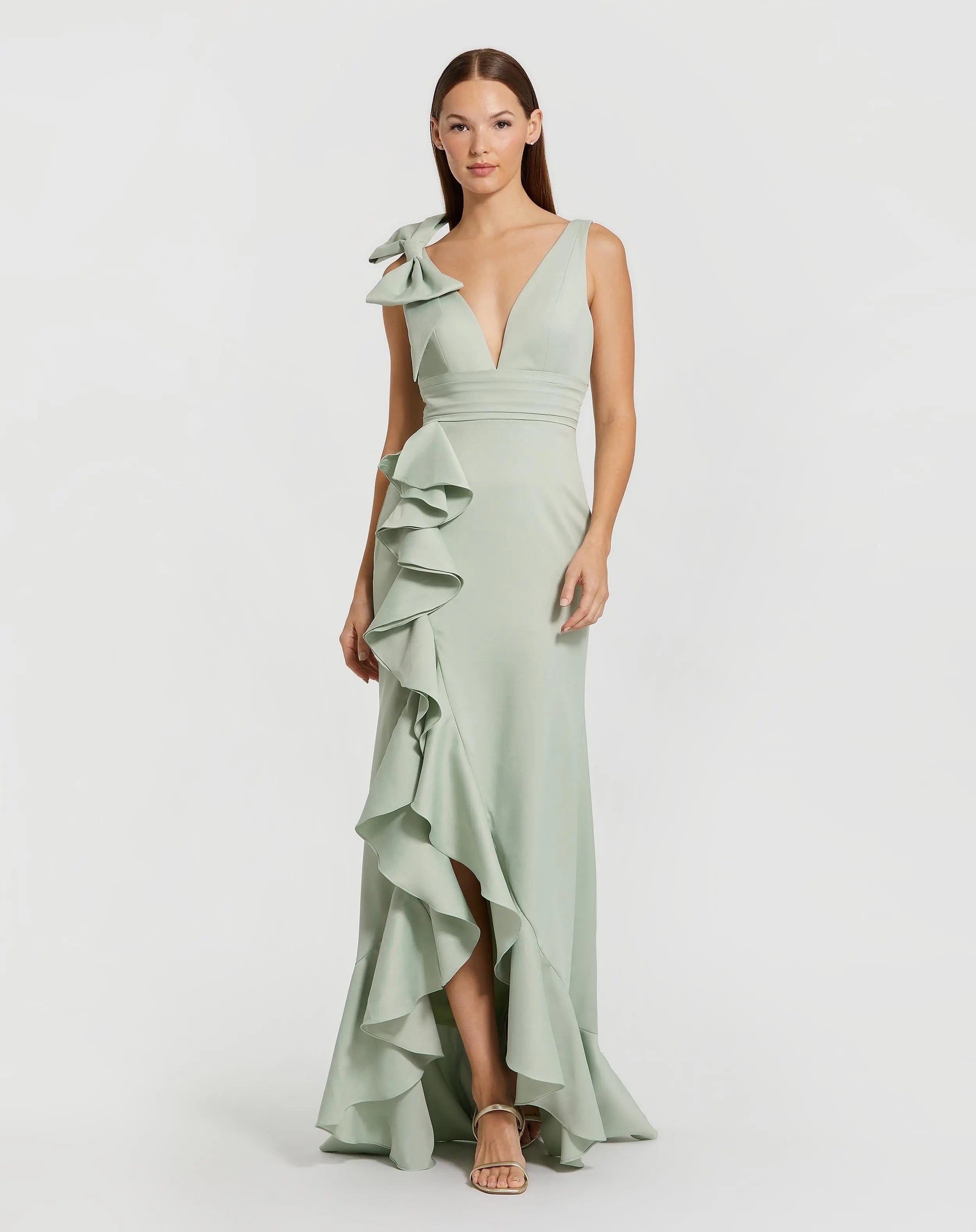 Sleeveless Ruffled V-Neck Gown With Bow